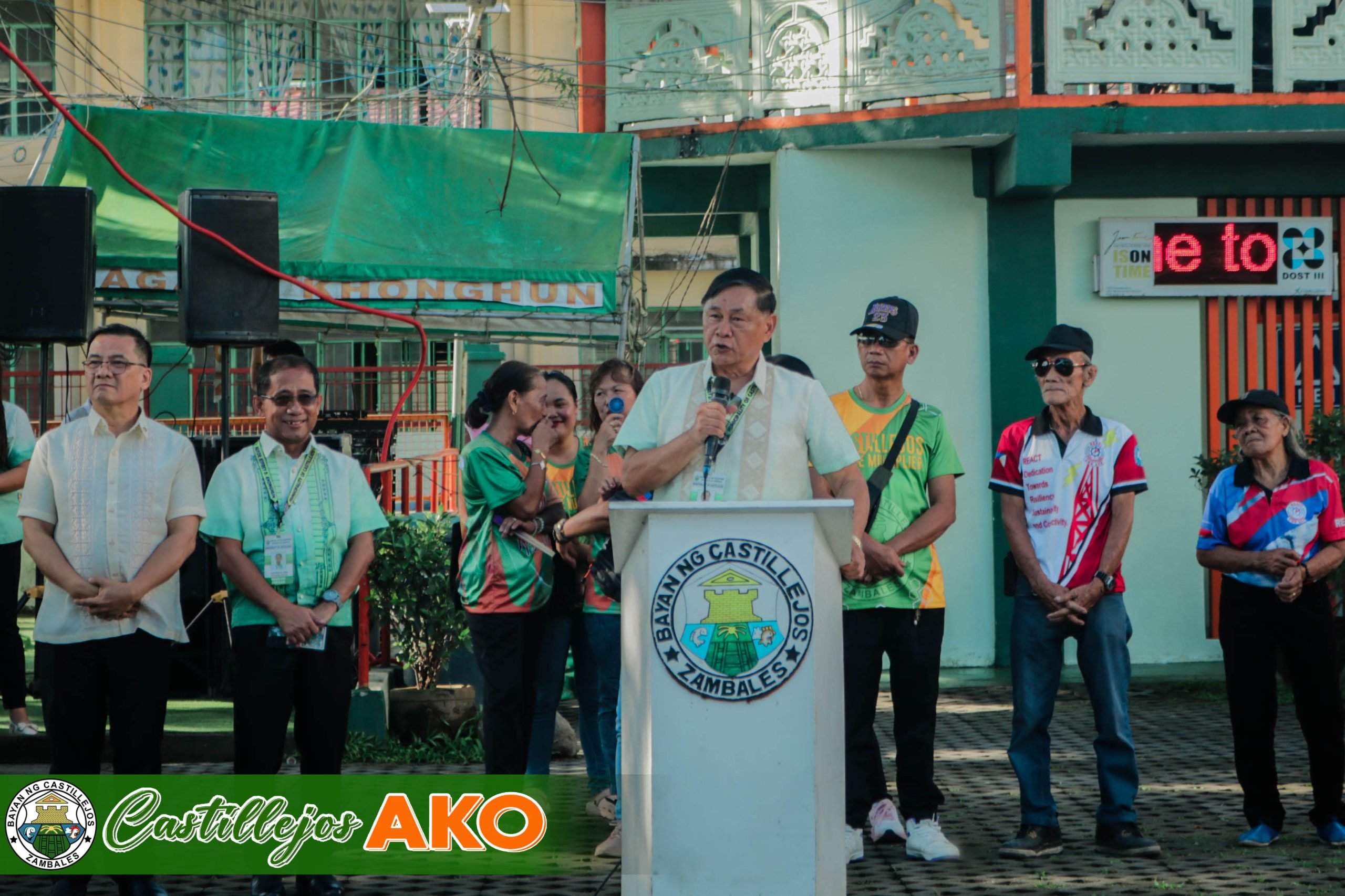 You are currently viewing The Municipality of Castillejos kicked off the new week with its regular Monday Flag Raising Ceremony at the municipal park, hosted this morning by the Persons with Disability Affairs Office (PDAO).