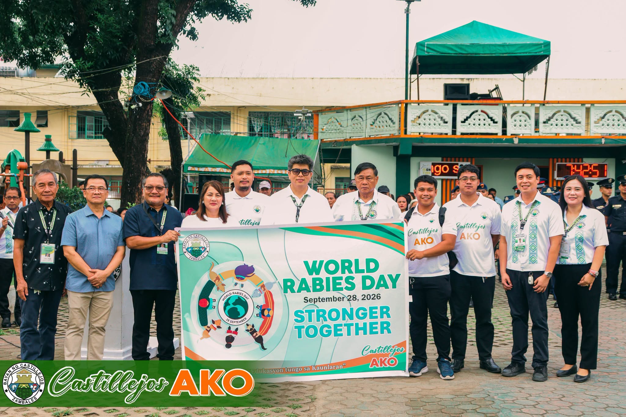 Read more about the article The Municipality of Castillejos started the week with its regular Monday Flag Raising Ceremony this morning at the Municipal Park, led by the Municipal Engineering Office and the Municipal Planning and Development Office.